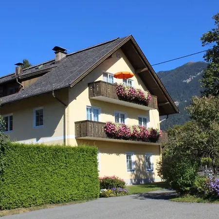 Ball - Kometterhof Apartmán Hermagor-Pressegger See