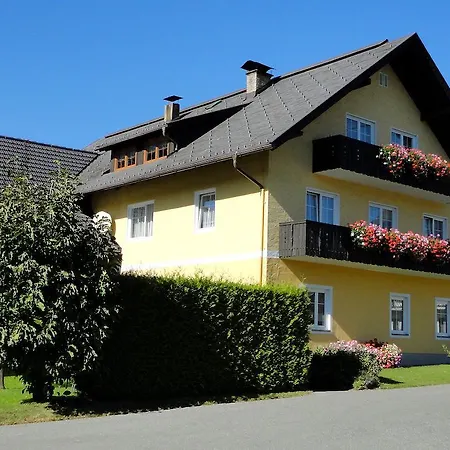 Ball - Kometterhof